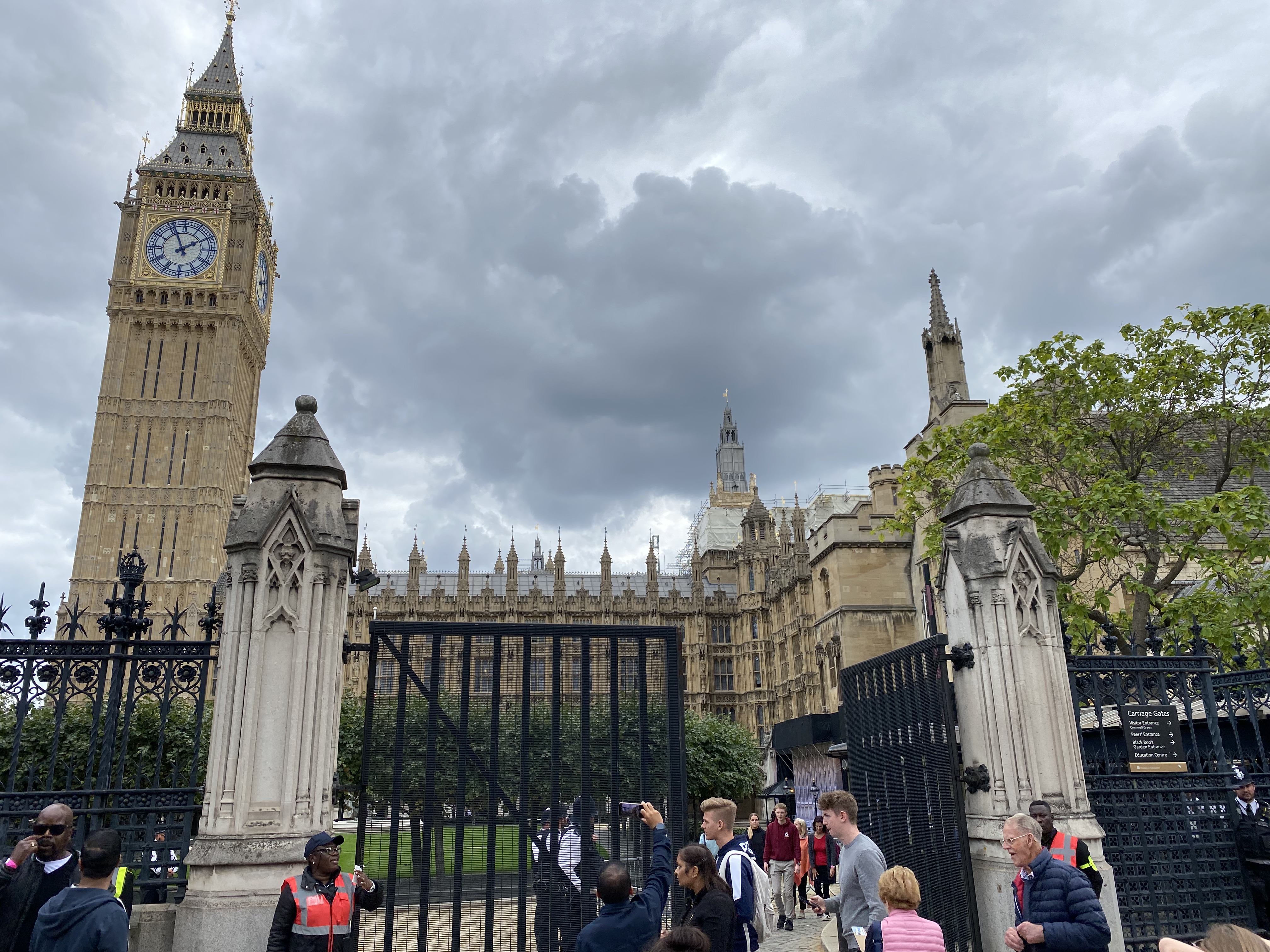 The Queen's Queue